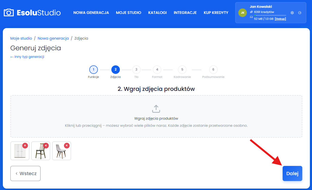 Wgraj zdjęcia z urządzenia lub wybierz zdjęcia produktów z katalogu 