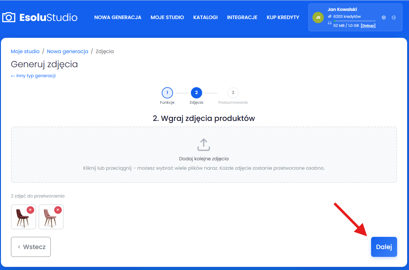 Wgraj zdjęcia z urządzenia lub wybierz zdjęcia produktów z katalogu 
